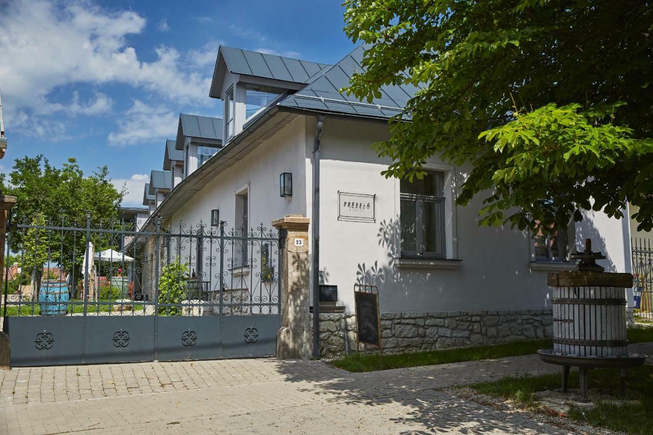 Bed and Breakfast Preselo Pinceszet Es Vendeghaz Ердобеньє Екстер'єр фото