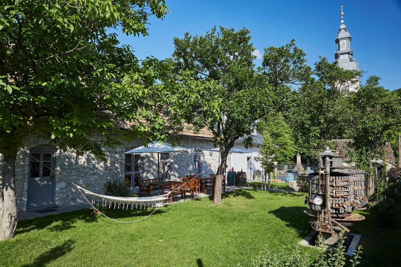 Bed and Breakfast Preselo Pinceszet Es Vendeghaz Ердобеньє Екстер'єр фото